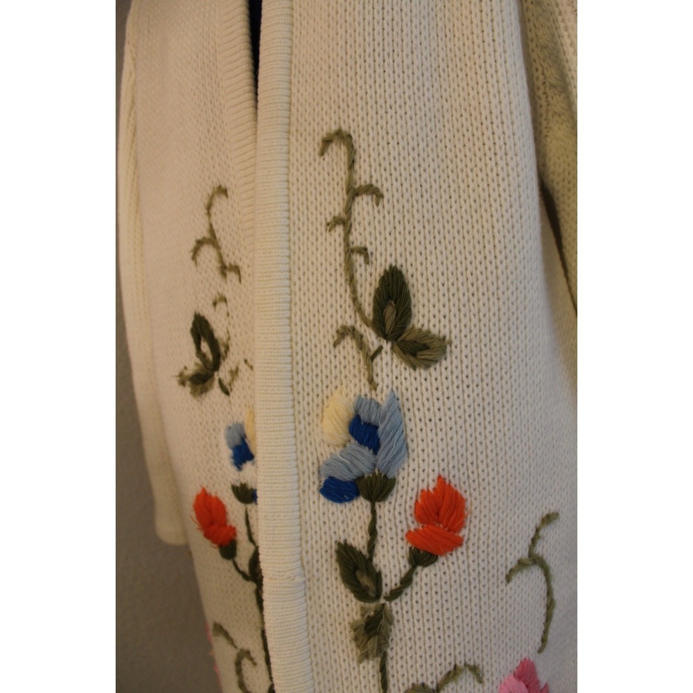 VTG  lrg Phoenix Tokyo long Cardigan cottage core grandma core knit‎ - Picture 7 of 11
